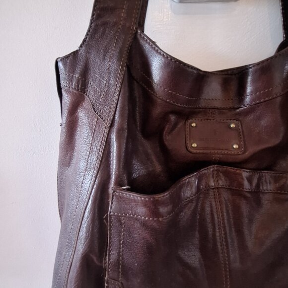 Gorgeous FRYE Tote (EUC) with Magnetic Closure and Inside Clasp to Hold Keys - Picture 11 of 13